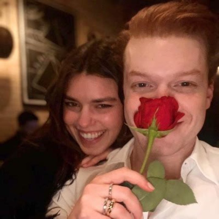 Cameron Monaghan's Relationship Status: Unraveling The Truth