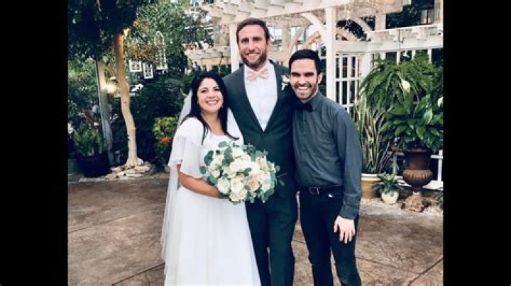 Is Avi Kaplan, The Vocal Powerhouse, Married?