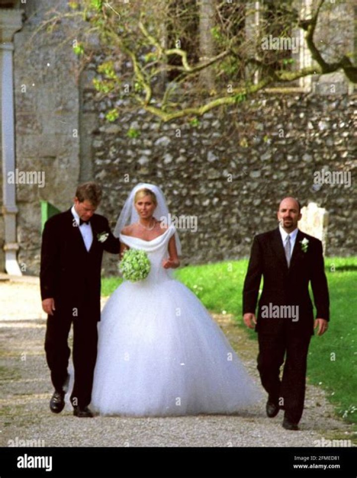 Unveil The Artistic Revolution Of "helen Labdon Wedding"